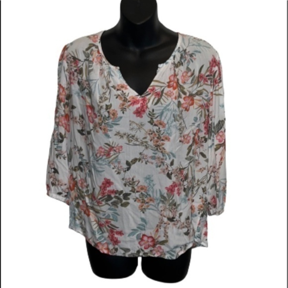 Anne Carson 3/4 length sleeve lightweight floral top EUC size L